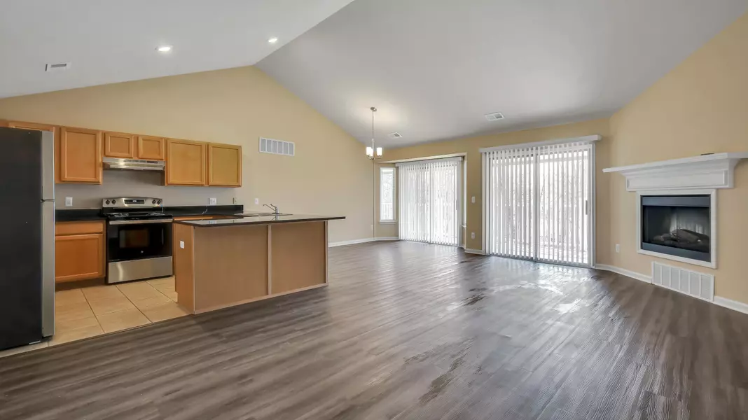 5554 Stoney Place South #Bldg 4, Shelby Twp, MI 48316