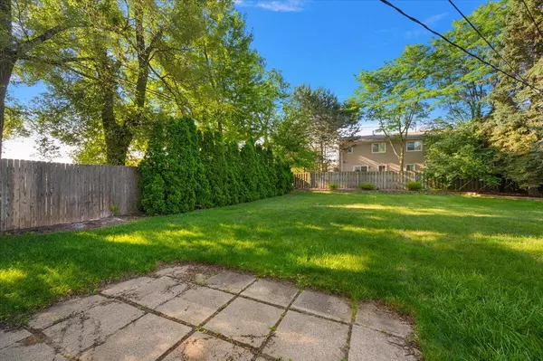 Birmingham, MI 48009,2898 Yorkshire Road