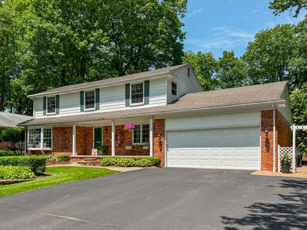 530 Kendry Avenue, Bloomfield Hills, MI 48302