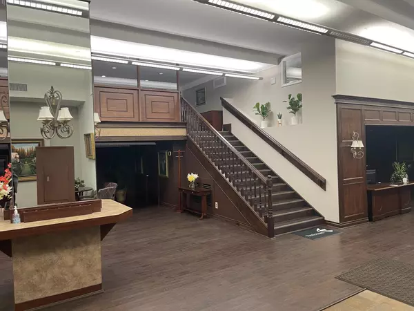 Kalamazoo, MI 49007,107 W Michigan Avenue #1