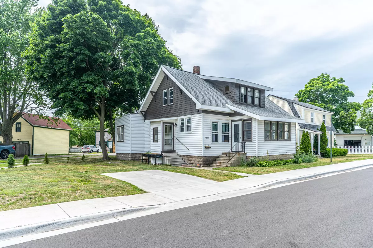 Muskegon, MI 49440,1069 2nd Street