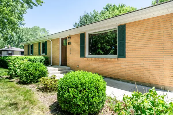 St. Joseph, MI 49085,3813 Green Acre Drive