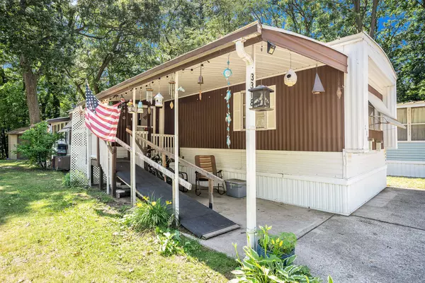 Norton Shores, MI 49444,3318 Spring Hill Drive
