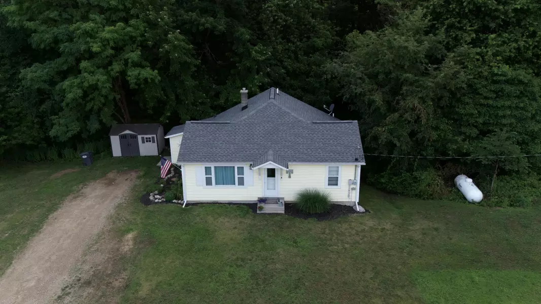 56840 46 1/2 Street, Lawrence, MI 49064