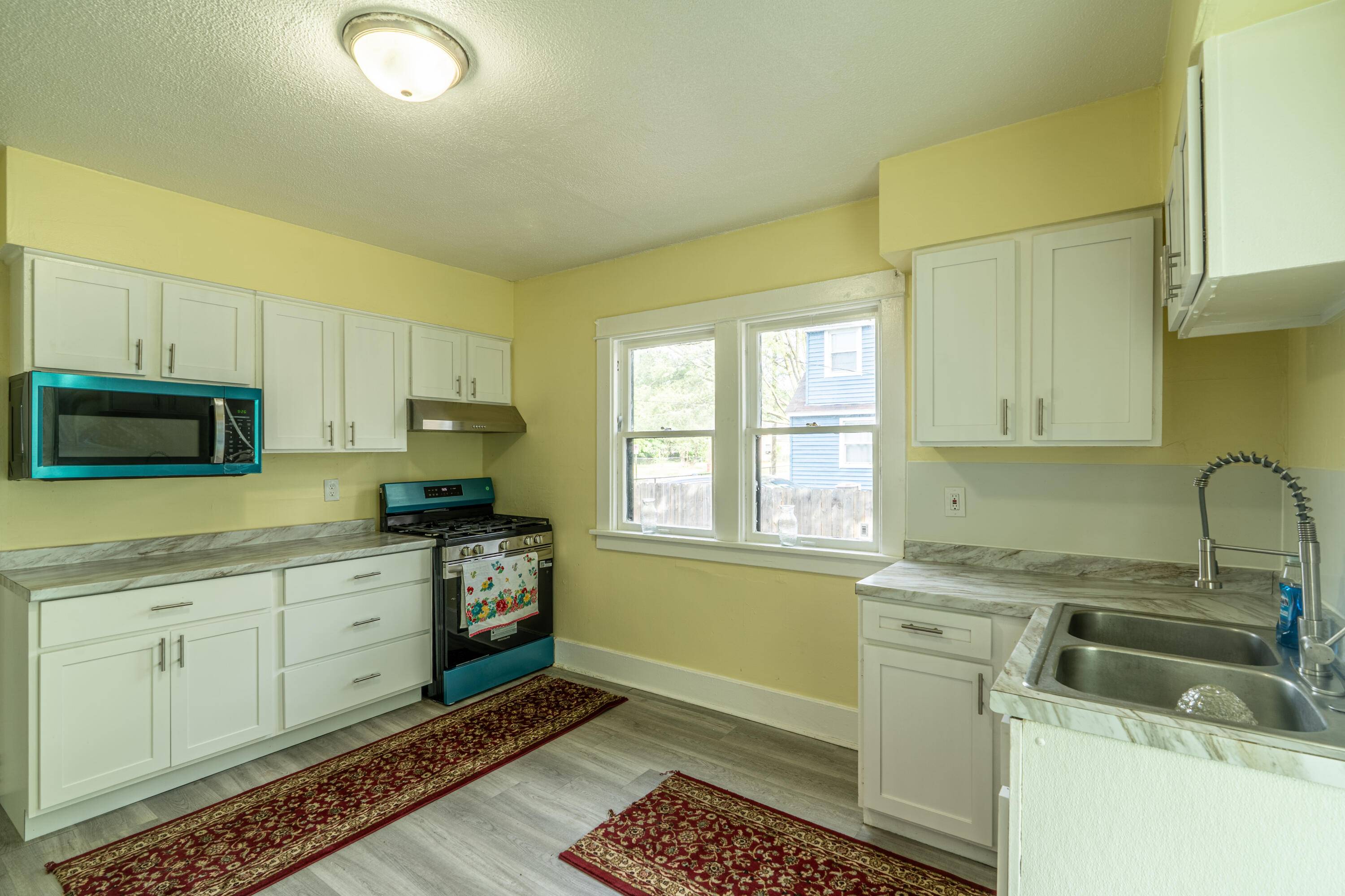 Muskegon, MI 49441,1302 6th Street