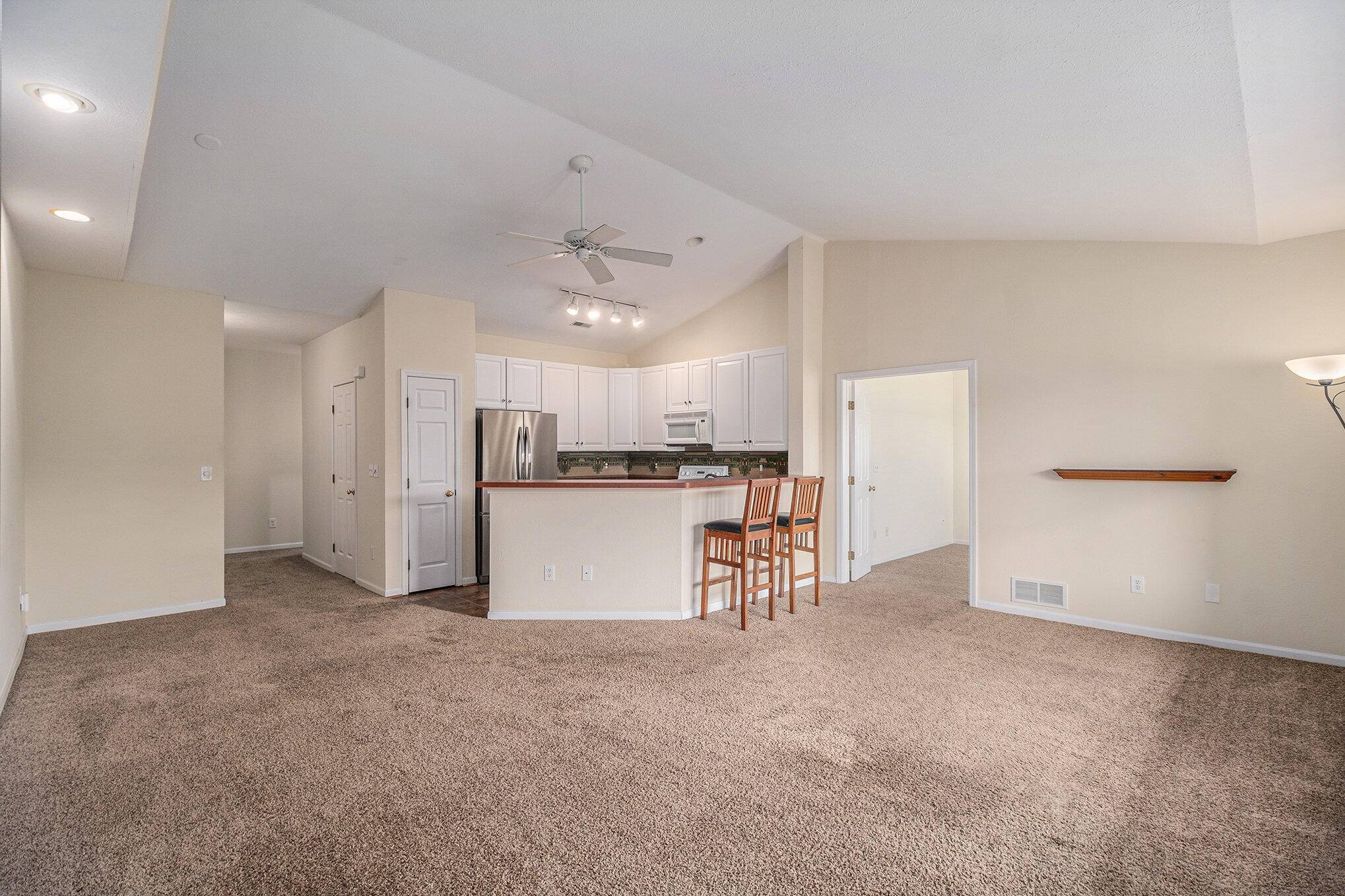 Ann Arbor, MI 48108,1493 Fox Pointe Circle #74