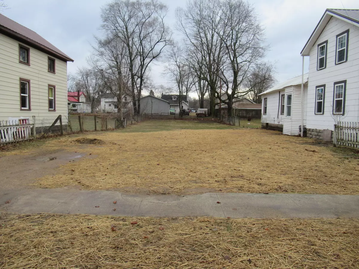 Three Rivers, MI 49093,1214 Fourth Street