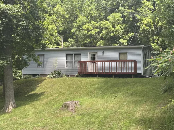 Three Rivers, MI 49093,14836 Drummond Road