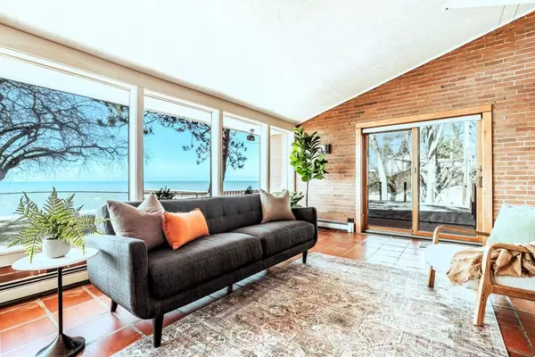 New Buffalo, MI 49117,19279 Ravine Drive