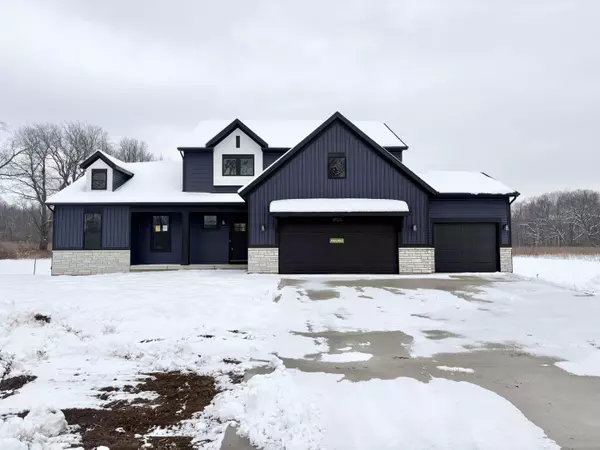 9520 Alaska SE Avenue, Alto, MI 49302