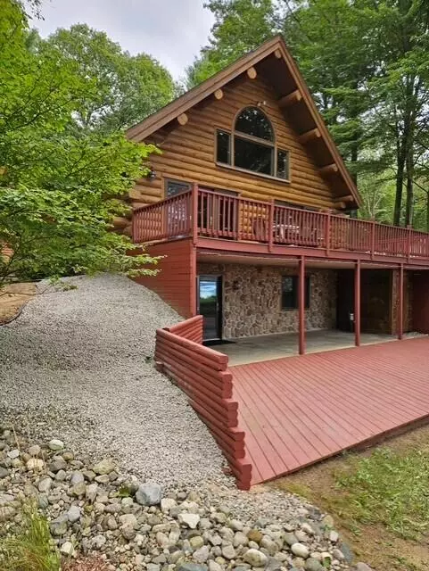 Bear Lake, MI 49614,6325 Big Bay Road
