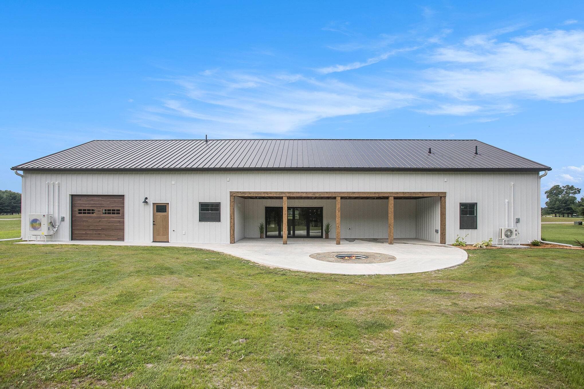 Three Rivers, MI 49093,17756 Brad Lane