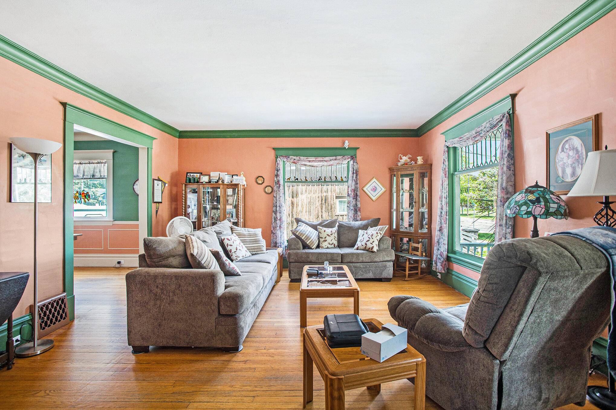 Hillsdale, MI 49242,134 S Howell Street