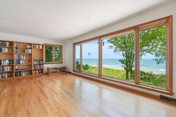 Bridgman, MI 49106,9162 Hemlock Lane