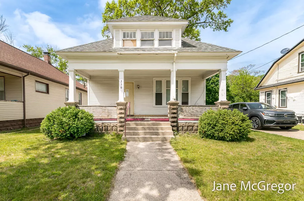 Muskegon, MI 49441,256 W Forest Avenue