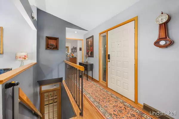 Rockford, MI 49341,6636 E Riverwoods NE Court