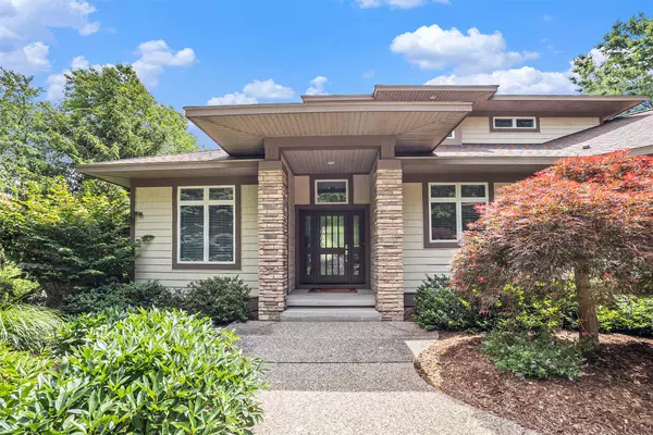 17855 Dewberry Place, Grand Haven, MI 49417