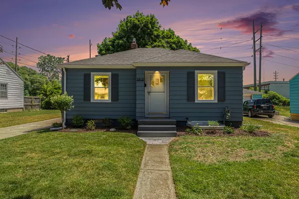 1816 Jennette NW Avenue, Grand Rapids, MI 49504