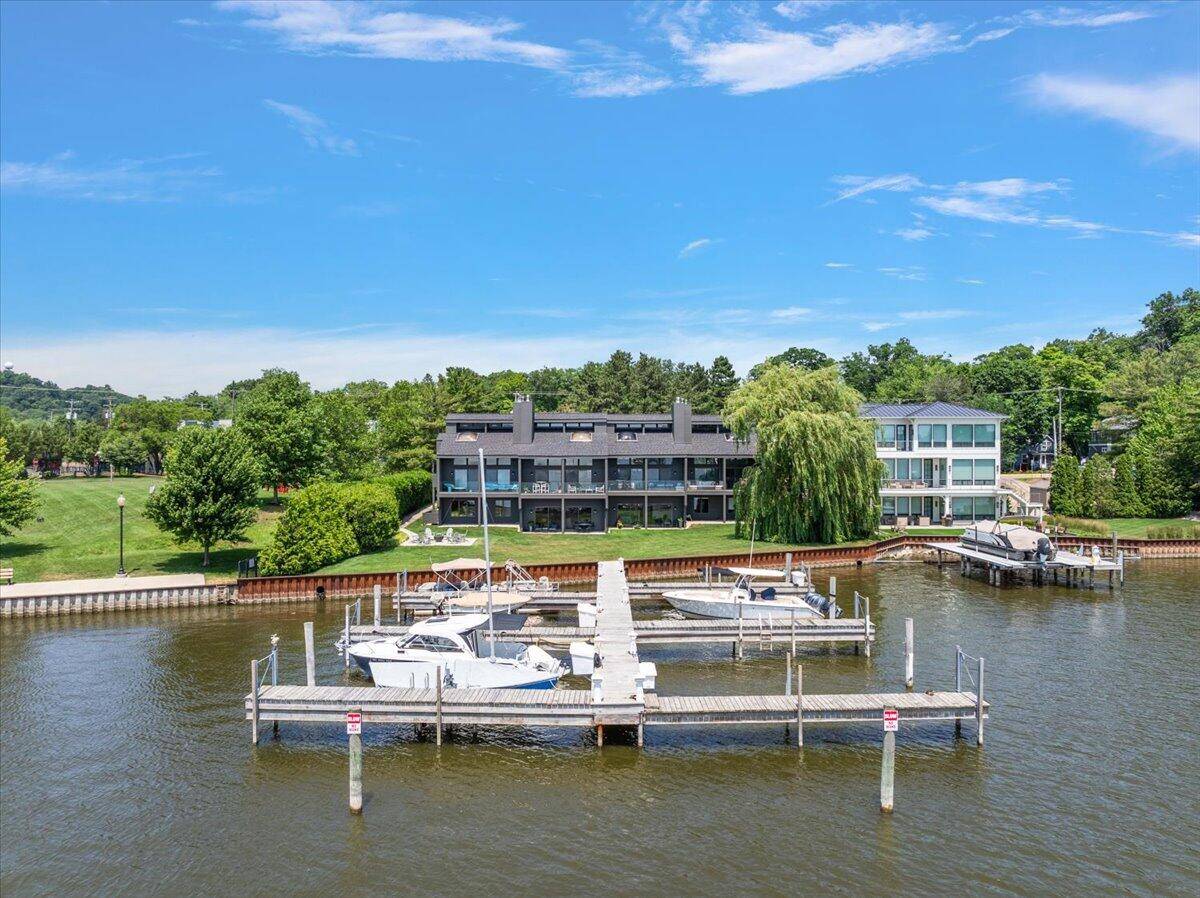 Saugatuck, MI 49453,337 Culver Street