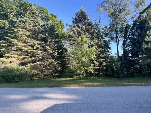 Holland, MI 49424,1736 Washington Street