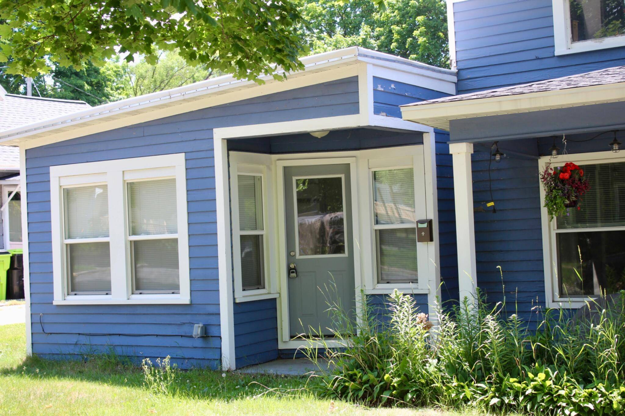 Greenville, MI 48838,211 E Coffren Avenue