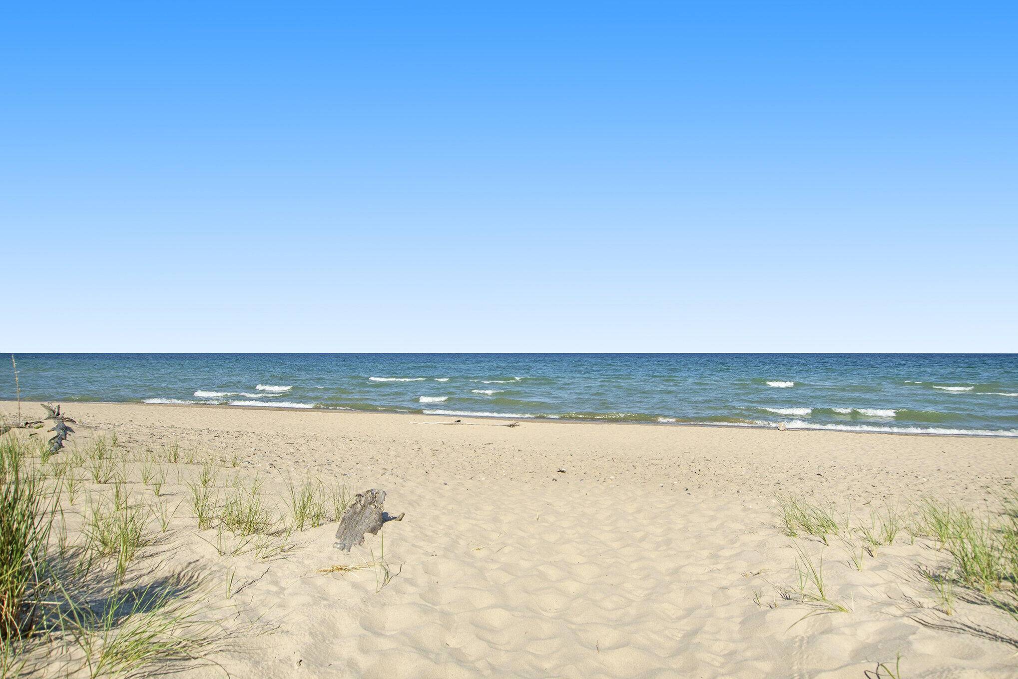 South Haven, MI 49090,488 Solace Way