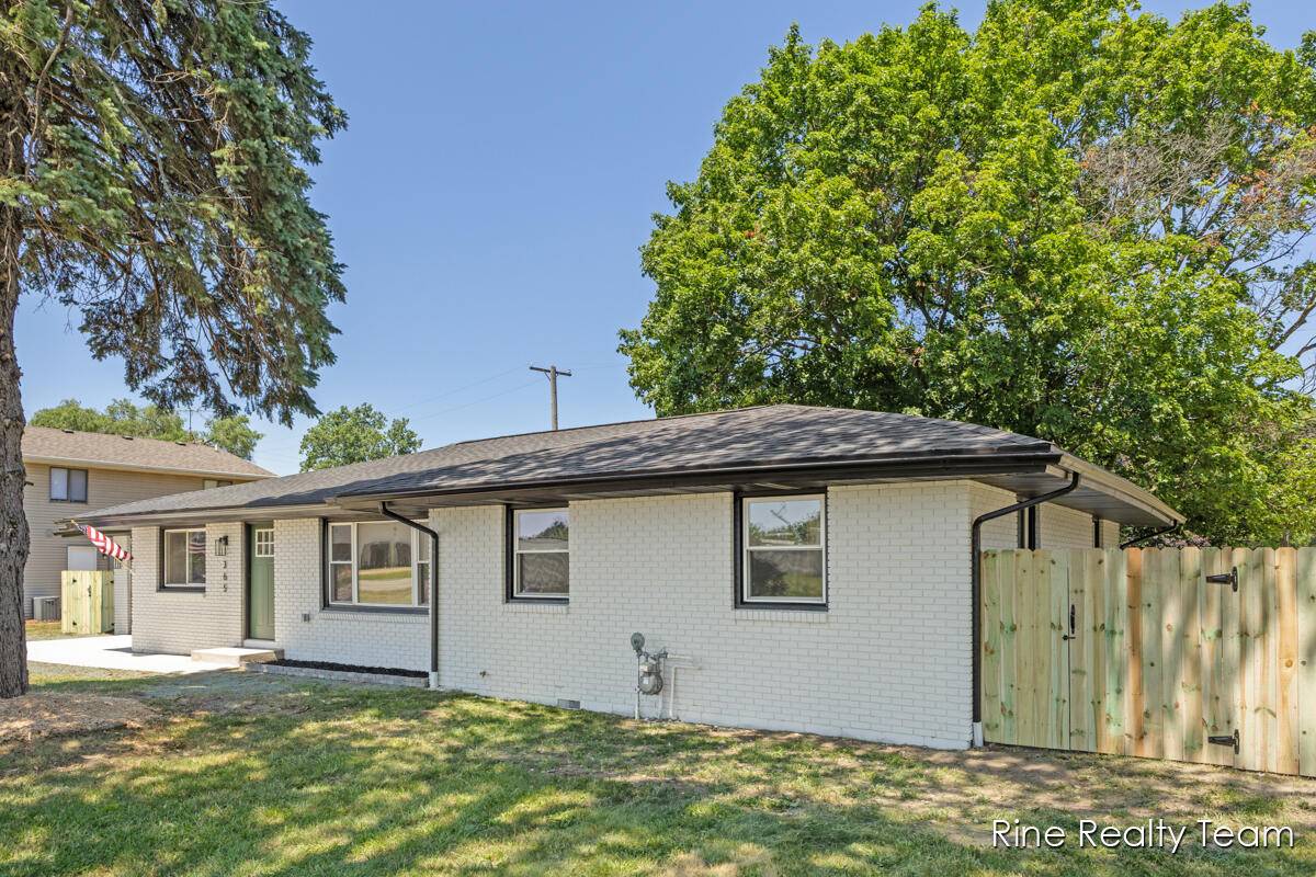 Holland, MI 49423,365 E 40th Street