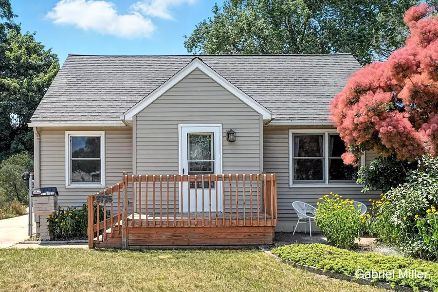 3725 Colby SW Avenue, Wyoming, MI 49509