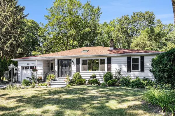 208 S Barker Street, New Buffalo, MI 49117