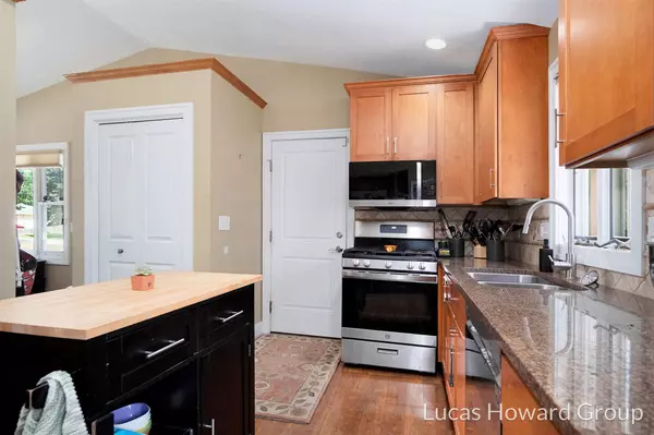 Grand Rapids, MI 49534,1003 Kusterer NW Drive