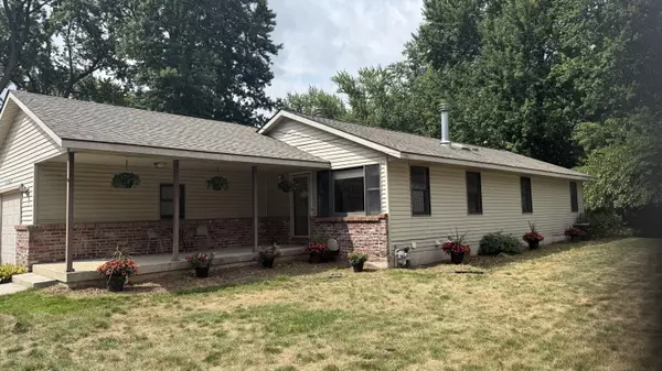 Grand Rapids, MI 49534,1003 Kusterer NW Drive