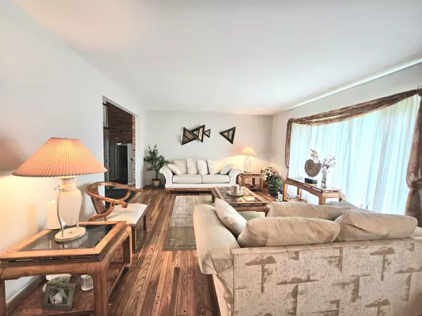 Farmington Hills, MI 48335,35855 Johnstown Road