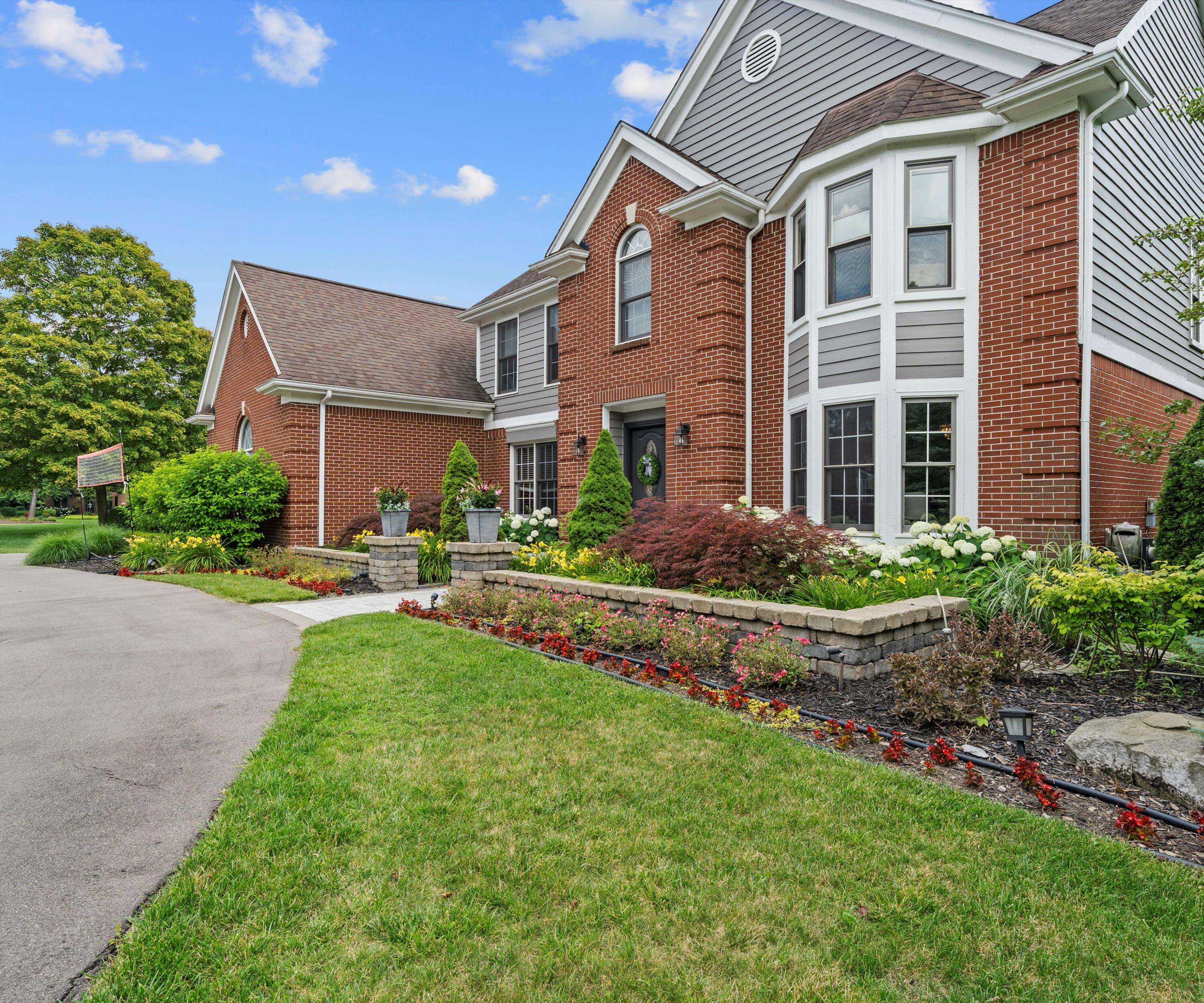 Northville, MI 48168,16124 Maplewood Court