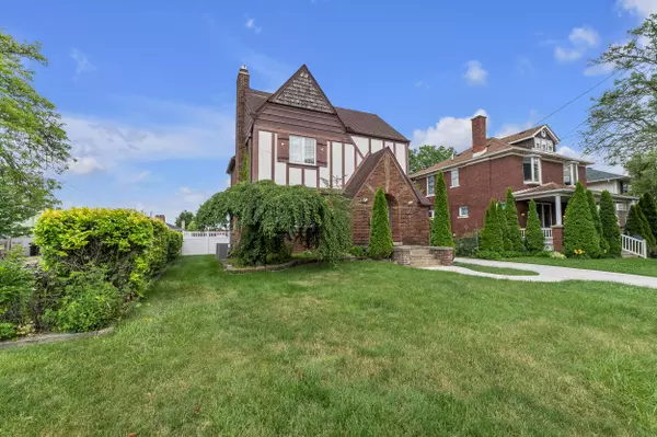 Wyandotte, MI 48192,115 Biddle Avenue