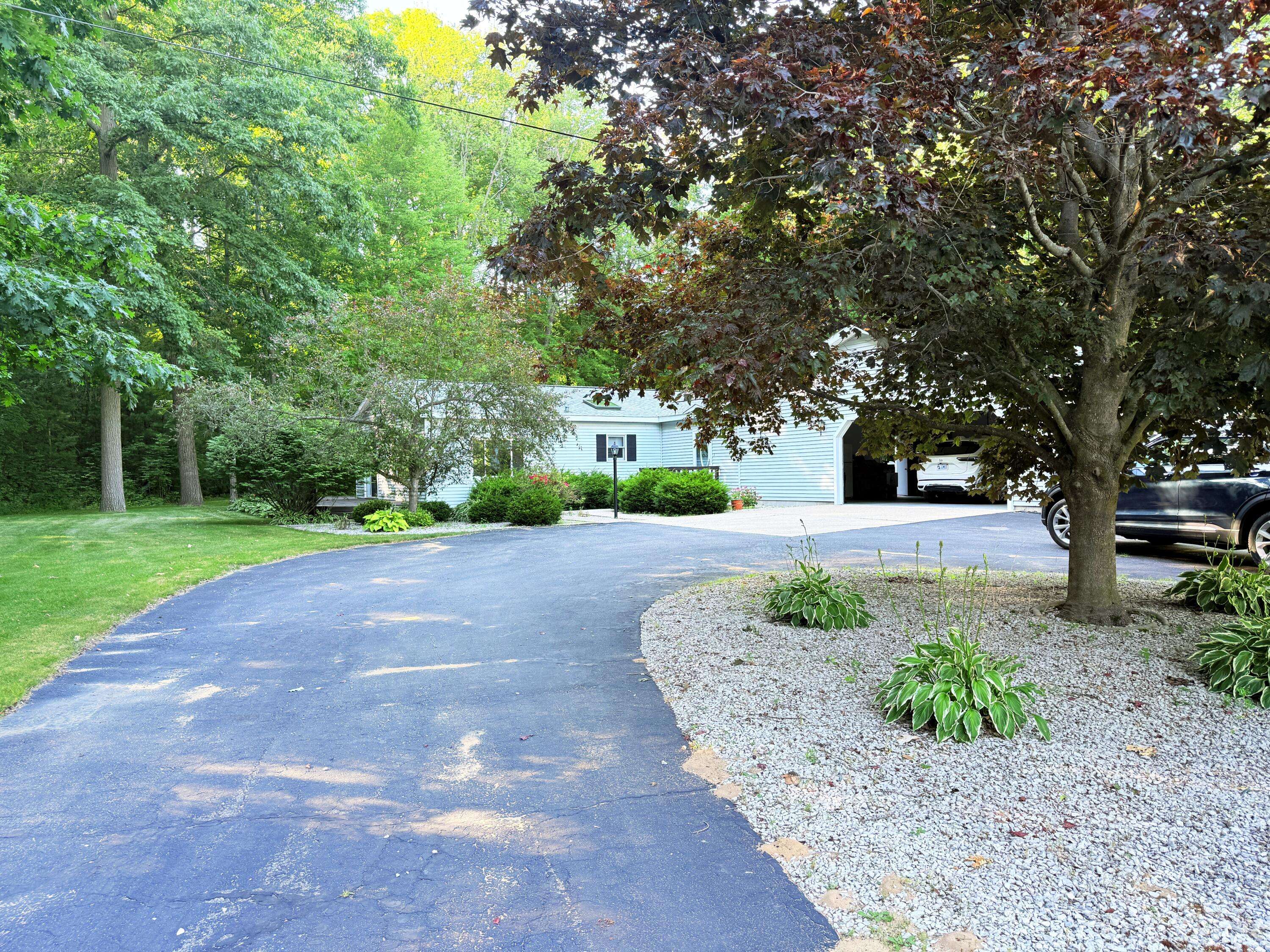 11585 190th Avenue, Big Rapids, MI 49307