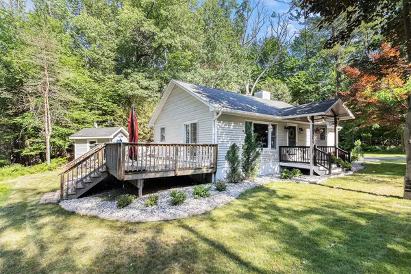 Pentwater, MI 49449,90 S Clymer Street