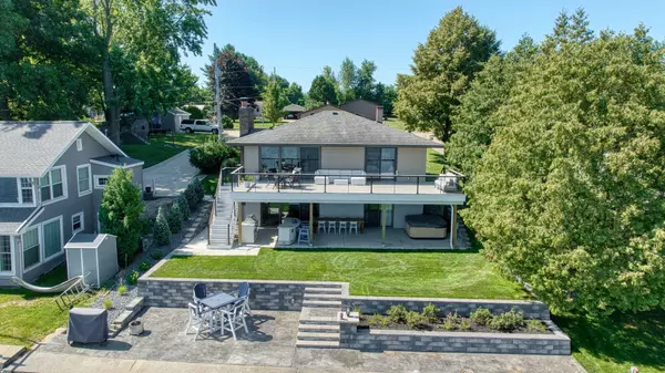 Clarklake, MI 49234,1756 Eagle Point Road