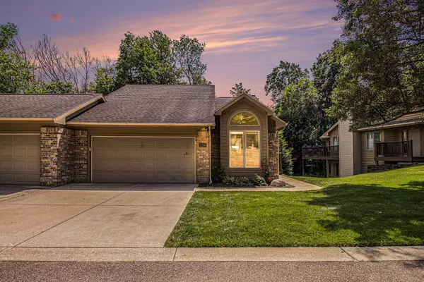 Kalamazoo, MI 49008,2216 Oakland Ridge Drive #12