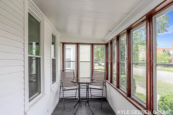 Holland, MI 49423,25 W 14th Street