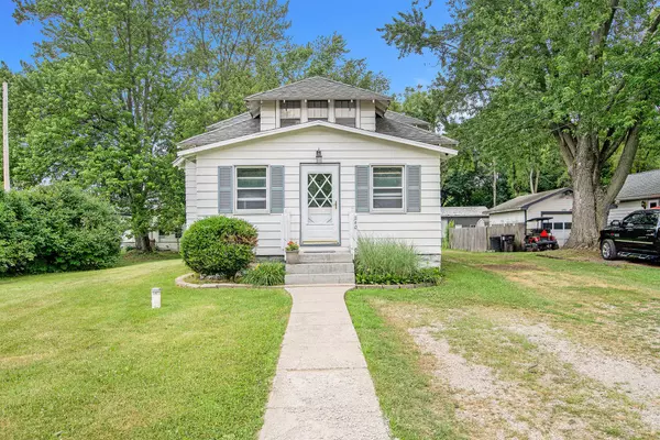 240 Stillwell Avenue, Michigan Center, MI 49254