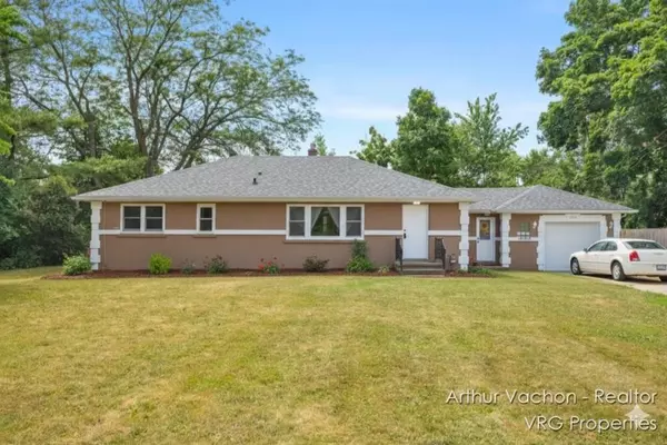 3330 Bradford NE Street, Grand Rapids, MI 49525