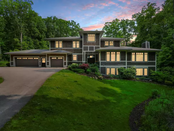 Ann Arbor, MI 48103,3867 Hawk Crest Road