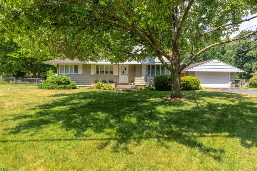 3745 Midway Avenue, Kalamazoo, MI 49048