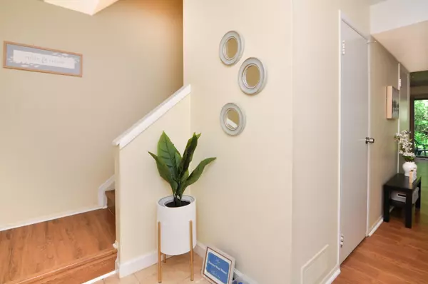 Ann Arbor, MI 48105,609 Watersedge Dr.