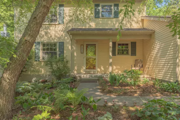 Ann Arbor, MI 48104,2728 Kimberley Road