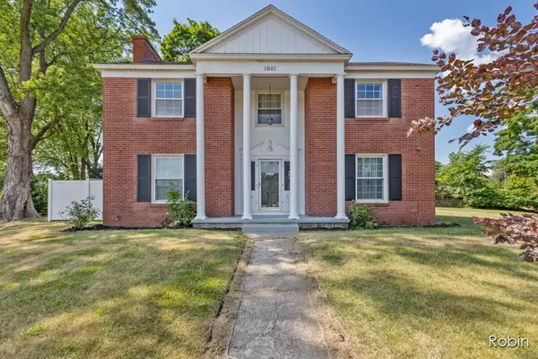 119 Bristol NW Avenue, Grand Rapids, MI 49504