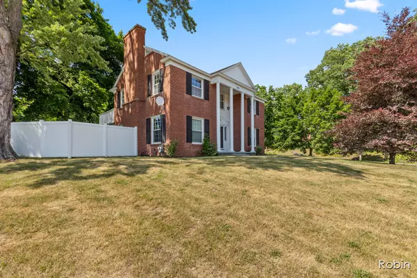 Grand Rapids, MI 49504,119 Bristol NW Avenue