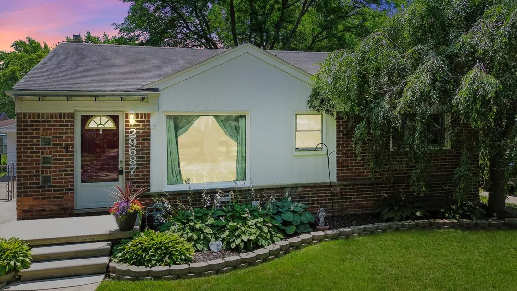 29687 Westfield Street, Livonia, MI 48150