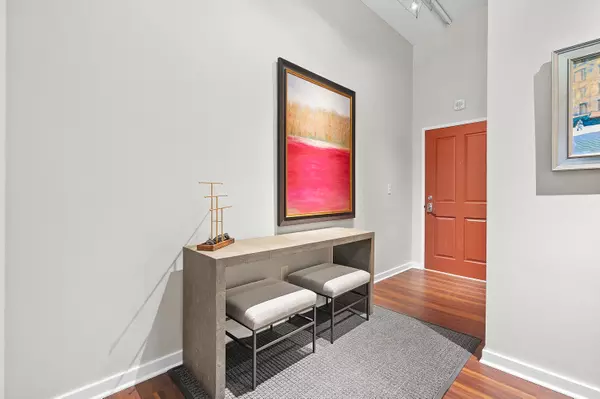 Kalamazoo, MI 49007,125 S Kalamazoo Mall #603