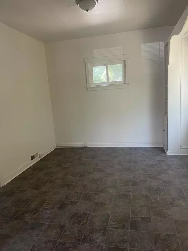 Grand Rapids, MI 49507,515 Hall SE Street